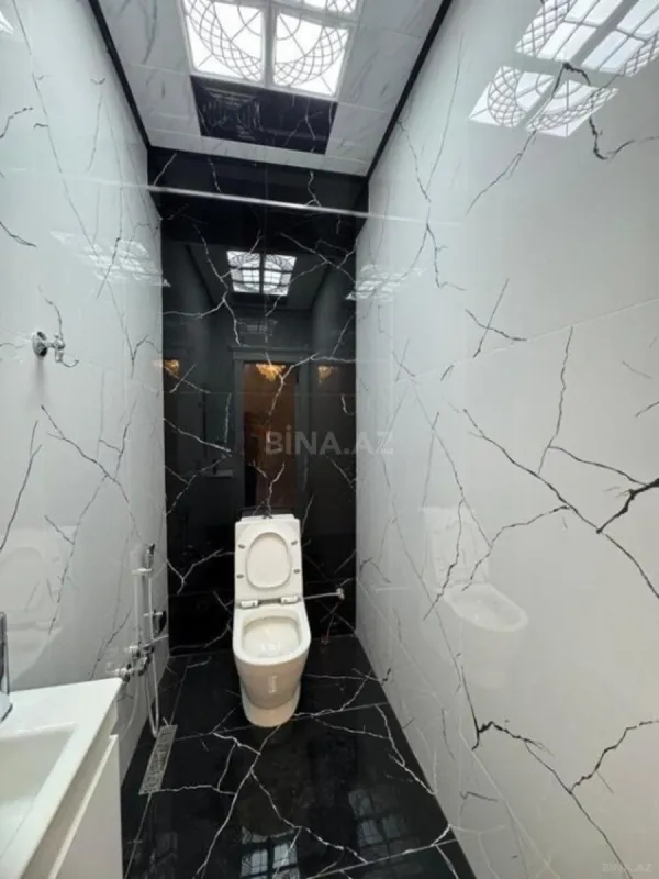 Satılır 3 otaqlı mənzil 137 m²