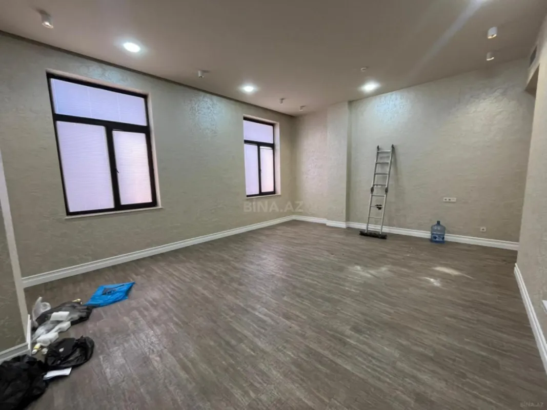 Kirayə verilir 1 otaqlı ofis 55 m²