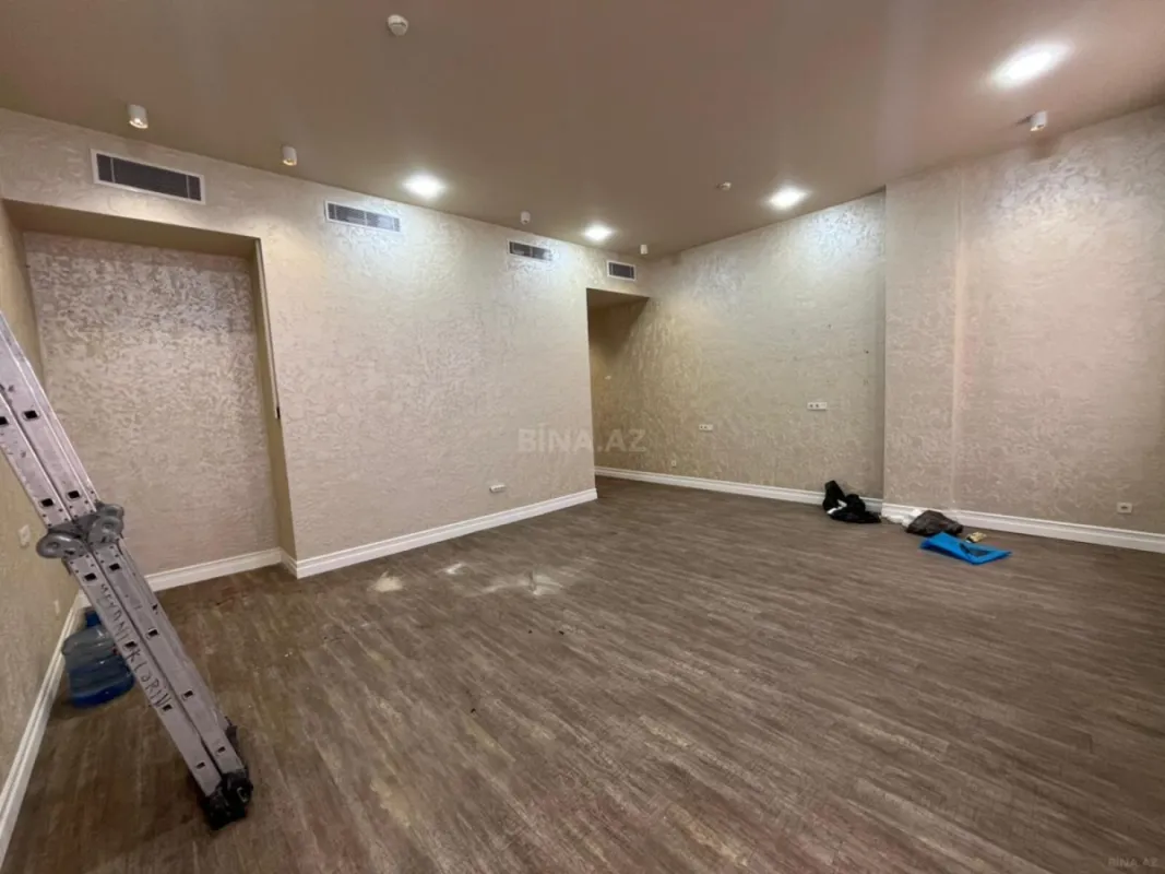 Kirayə verilir 1 otaqlı ofis 55 m²