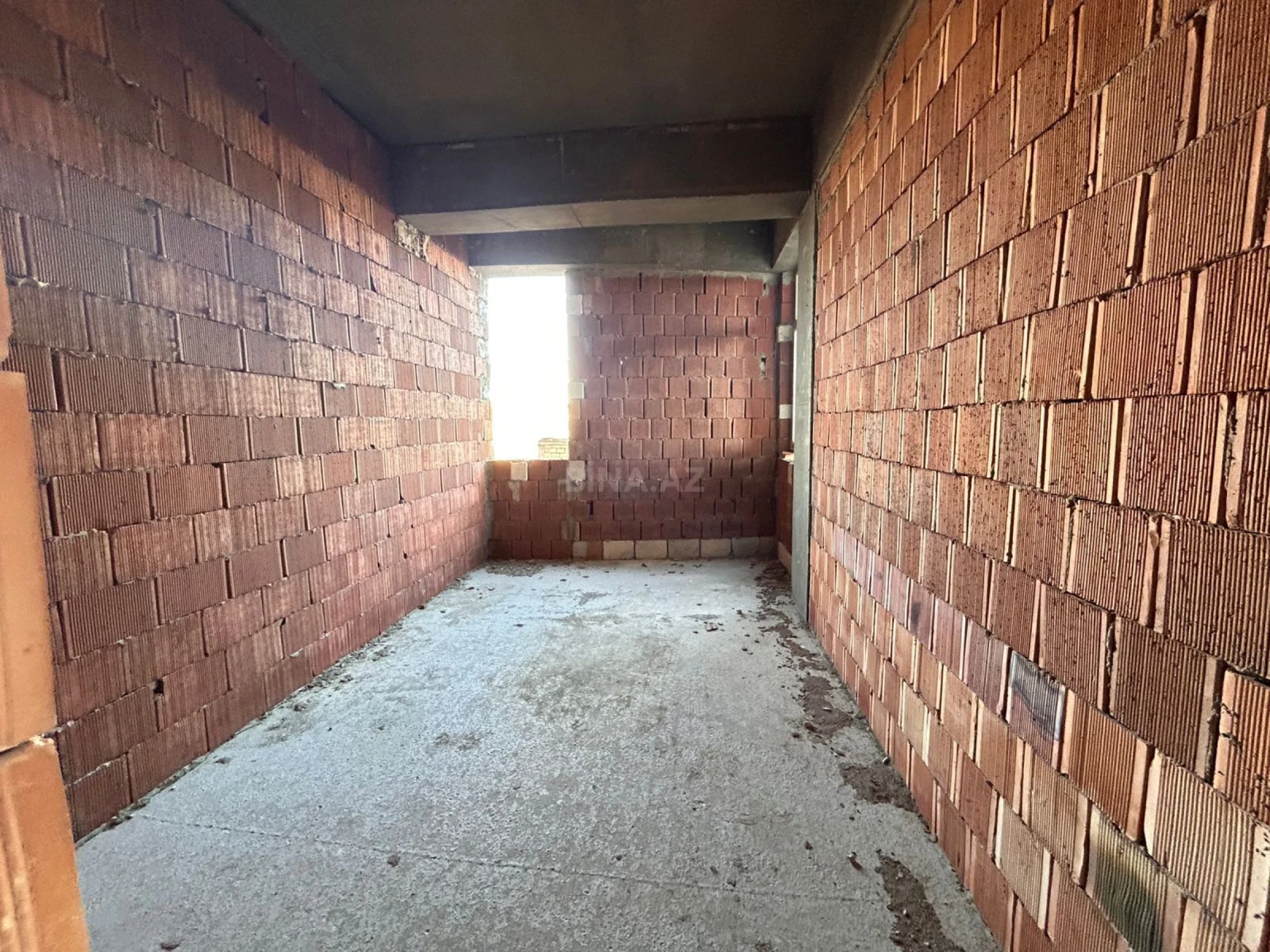 Satılır 2 otaqlı mənzil 77.8 m²