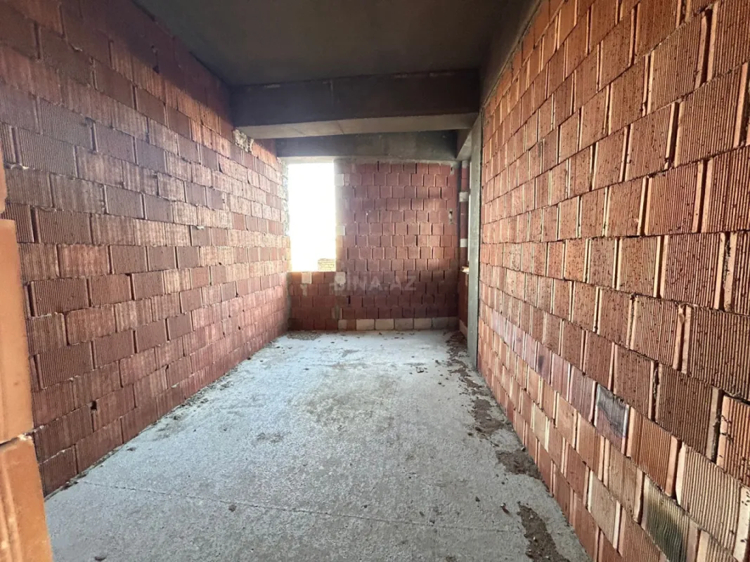 Satılır 2 otaqlı mənzil 77.8 m²