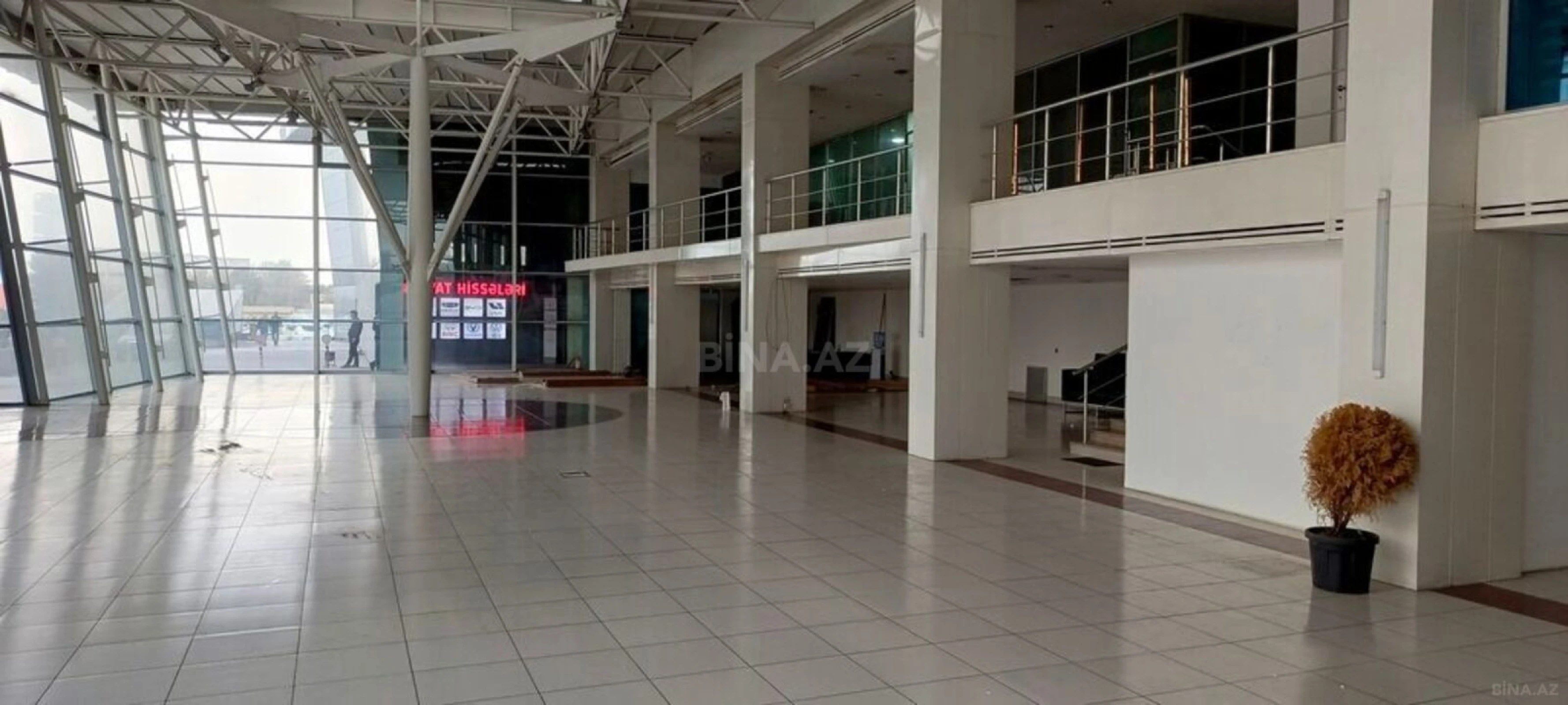 Satılır obyekt 1000 m²