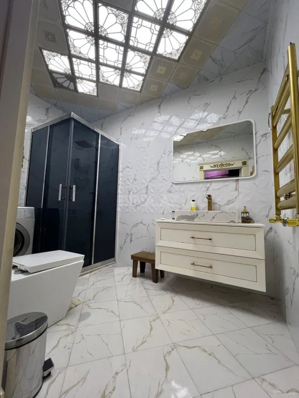 Kirayə verilir 2 otaqlı mənzil 70 m²
