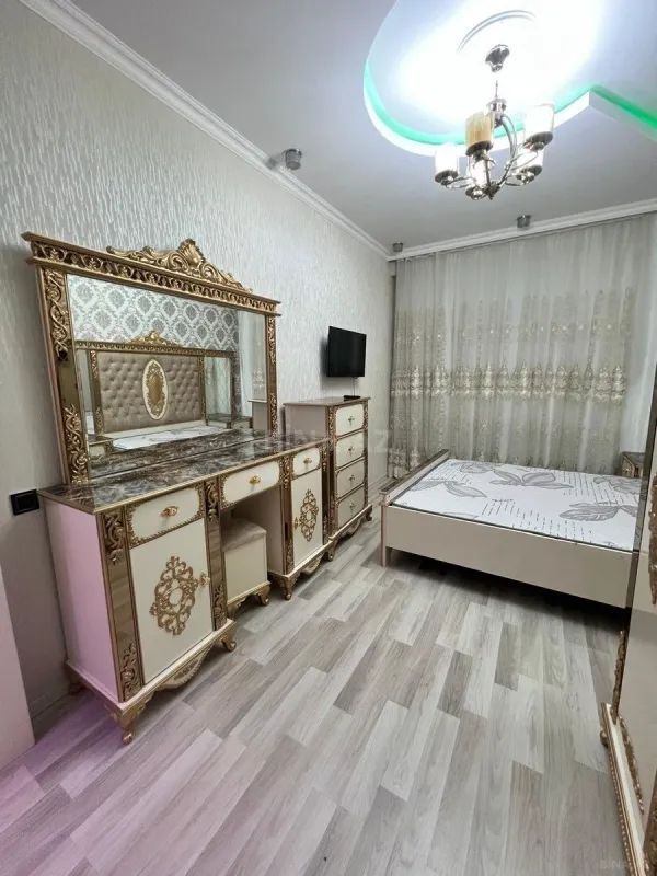 Kirayə verilir 2 otaqlı mənzil 70 m²