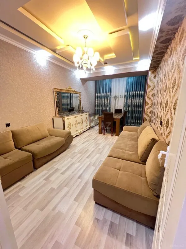 Kirayə verilir 2 otaqlı mənzil 70 m²