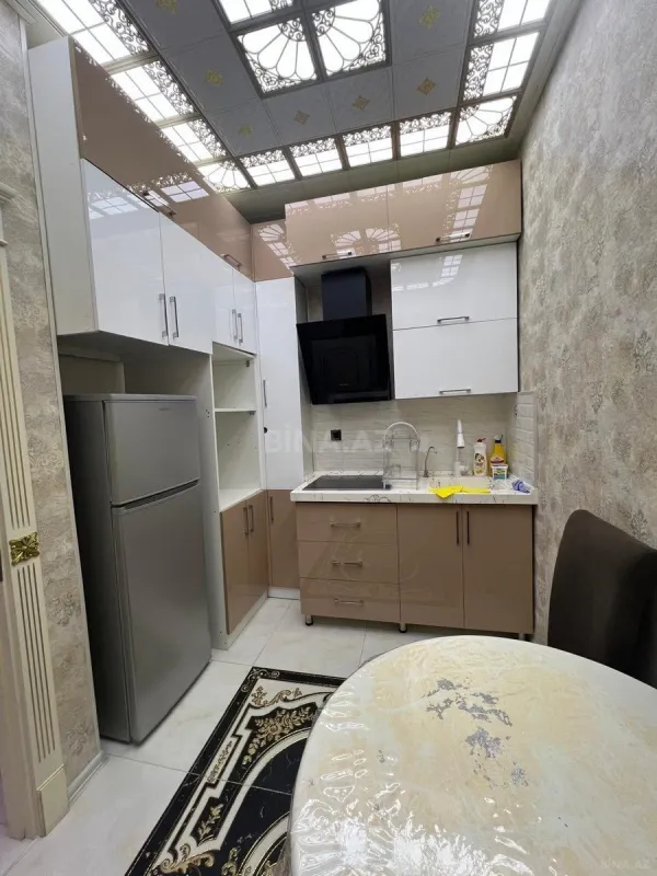 Kirayə verilir 2 otaqlı mənzil 70 m²