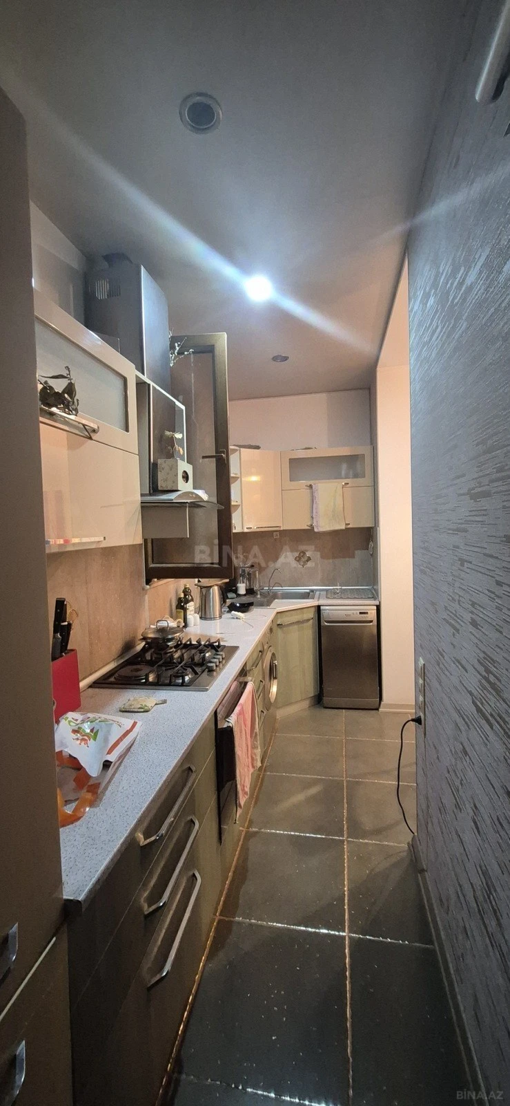 Satılır 2 otaqlı mənzil 65 m²