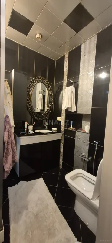 Satılır 2 otaqlı mənzil 65 m²