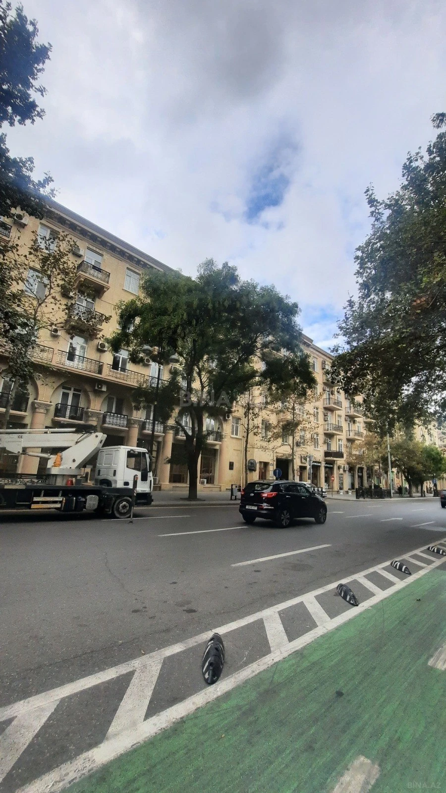 Satılır 2 otaqlı mənzil 65 m²