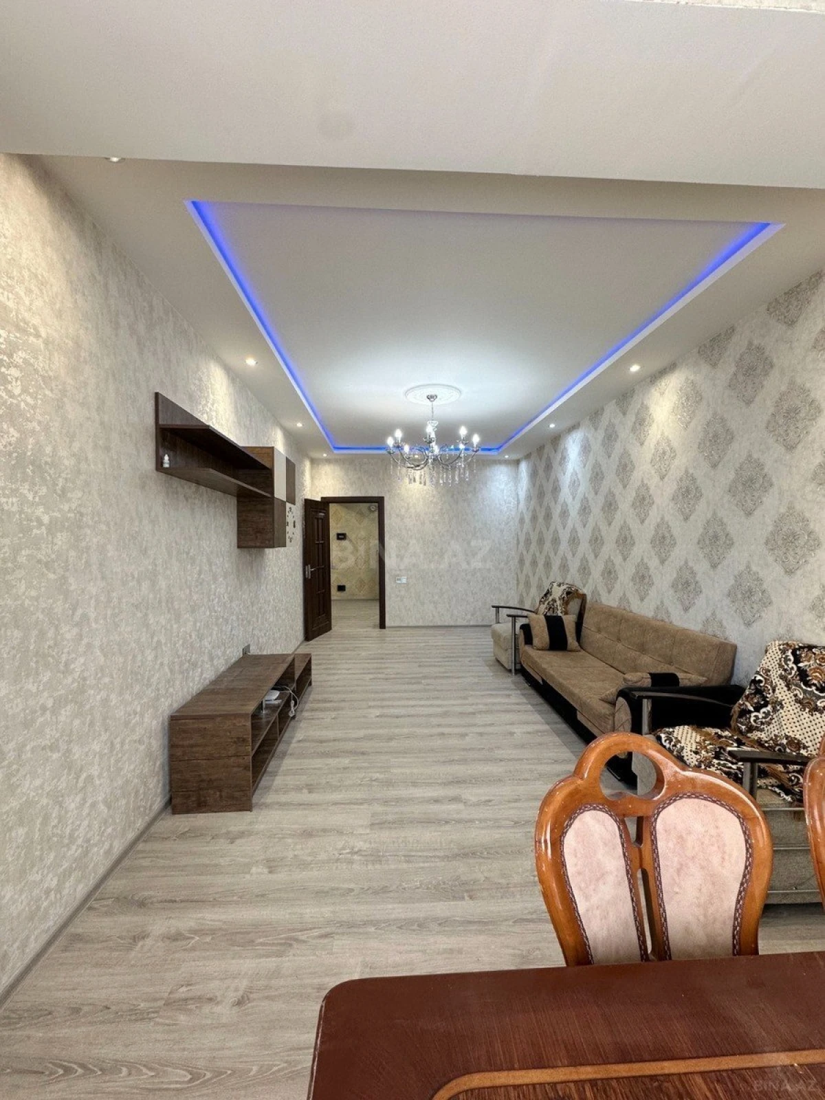 Satılır 2 otaqlı mənzil 70 m²