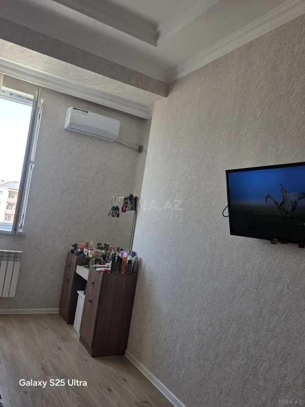 Satılır 1 otaqlı mənzil 63 m²
