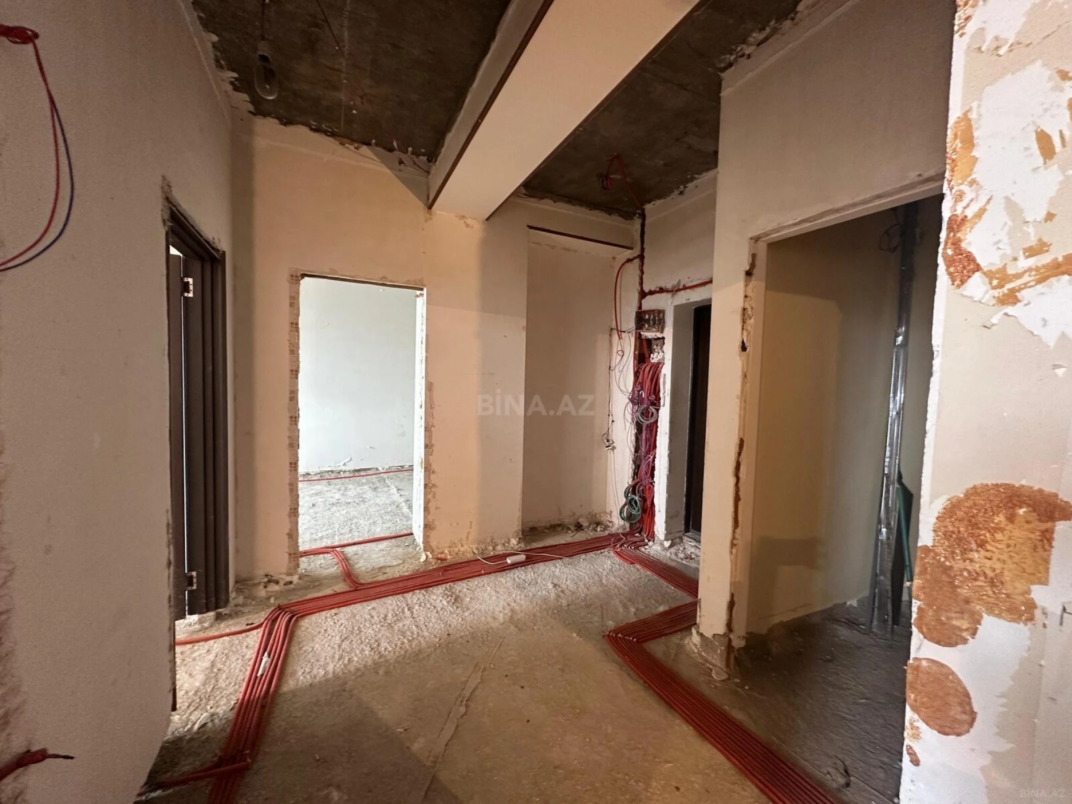 Satılır 3 otaqlı mənzil 85 m²