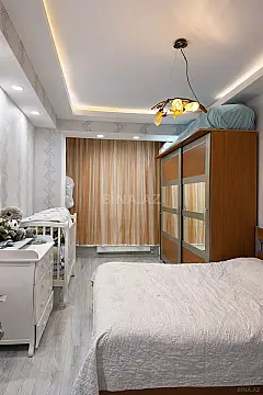 Satılır 2 otaqlı mənzil 86 m²