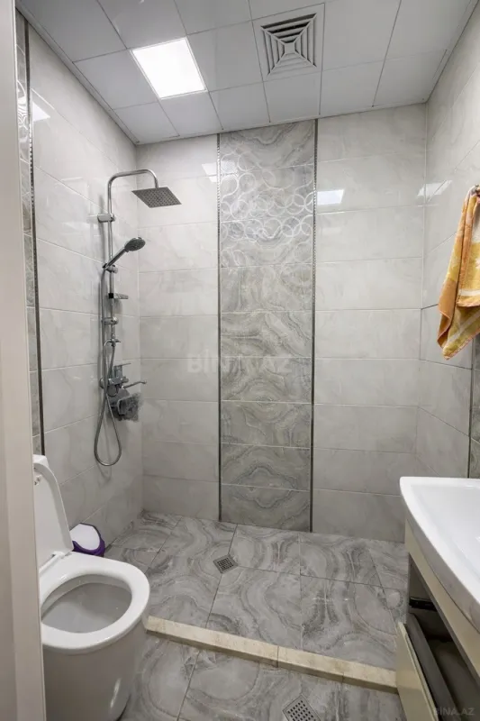 Satılır 2 otaqlı mənzil 86 m²