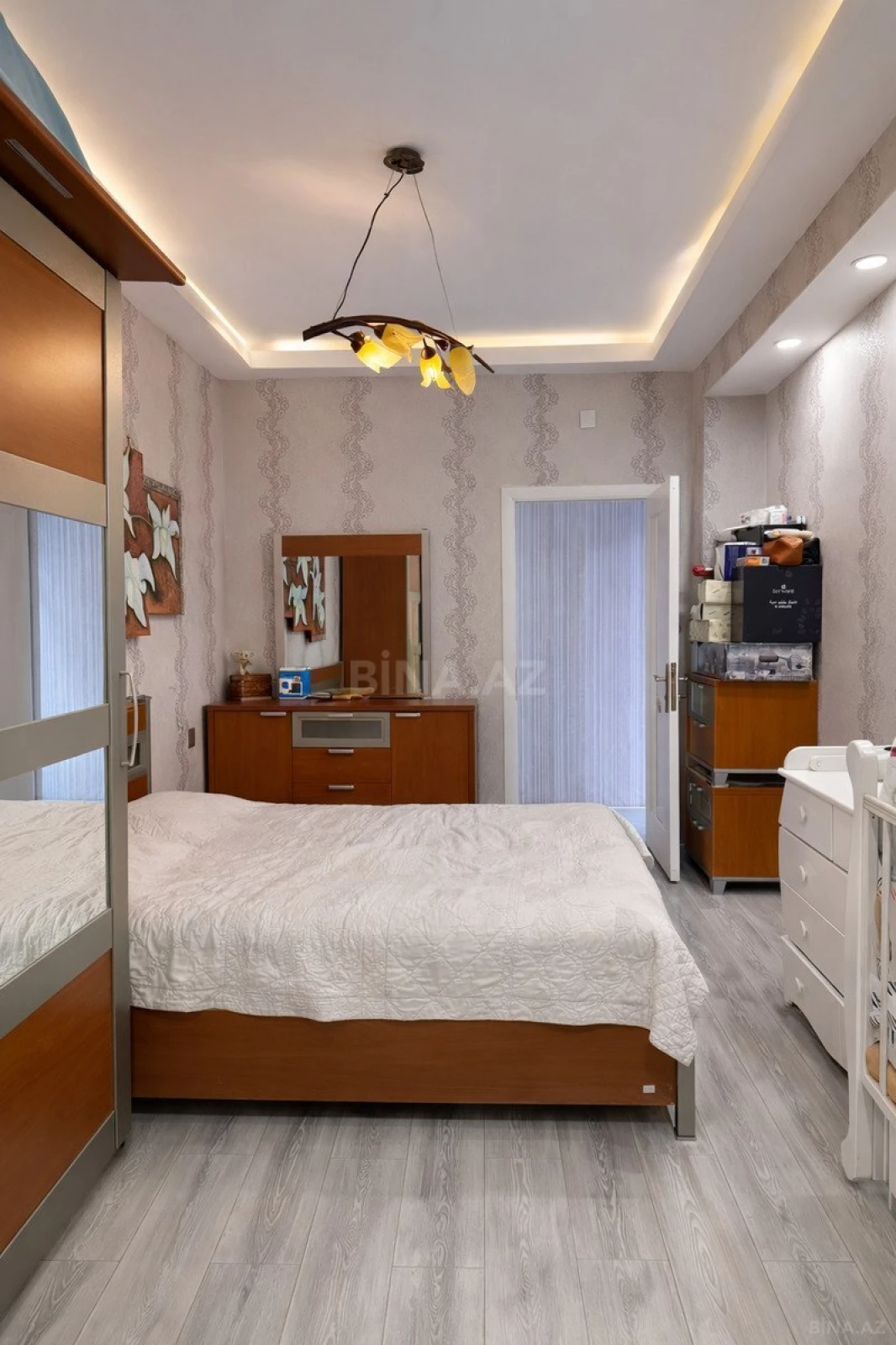 Satılır 2 otaqlı mənzil 86 m²