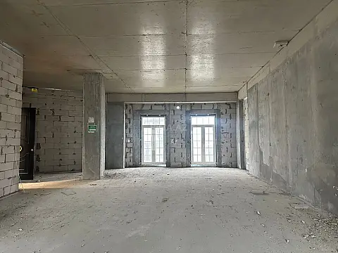 Satılır 4 otaqlı mənzil 232 m²