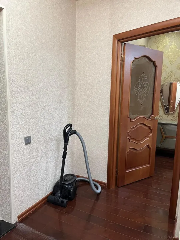 Kirayə verilir 2 otaqlı mənzil 85 m²