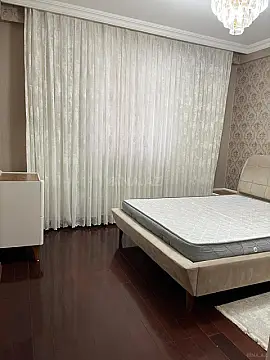 Kirayə verilir 2 otaqlı mənzil 85 m²