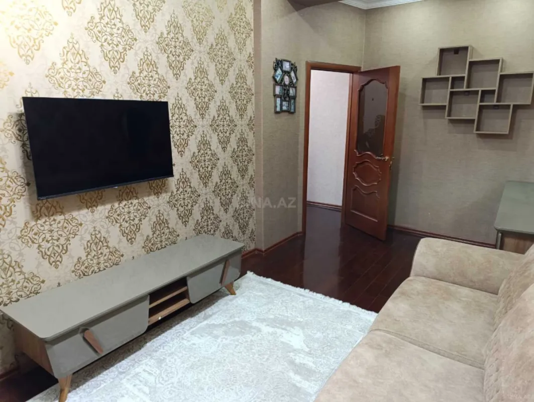 Kirayə verilir 2 otaqlı mənzil 85 m²