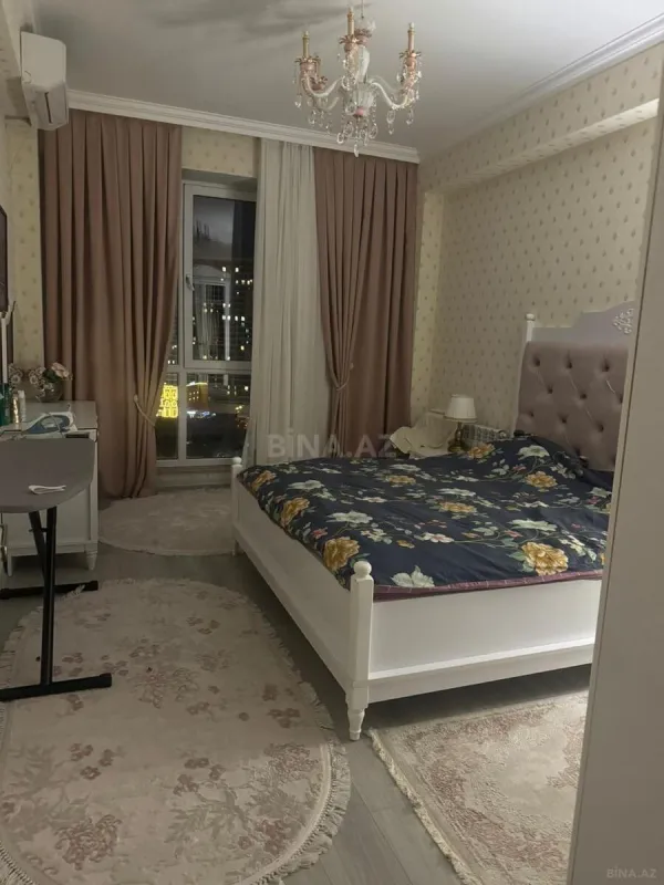 Satılır 3 otaqlı mənzil 96 m²