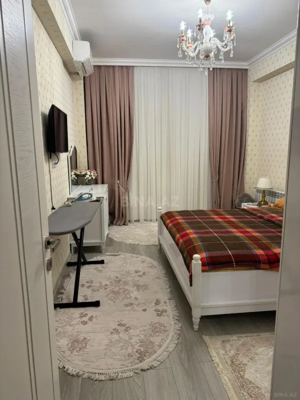 Satılır 3 otaqlı mənzil 96 m²