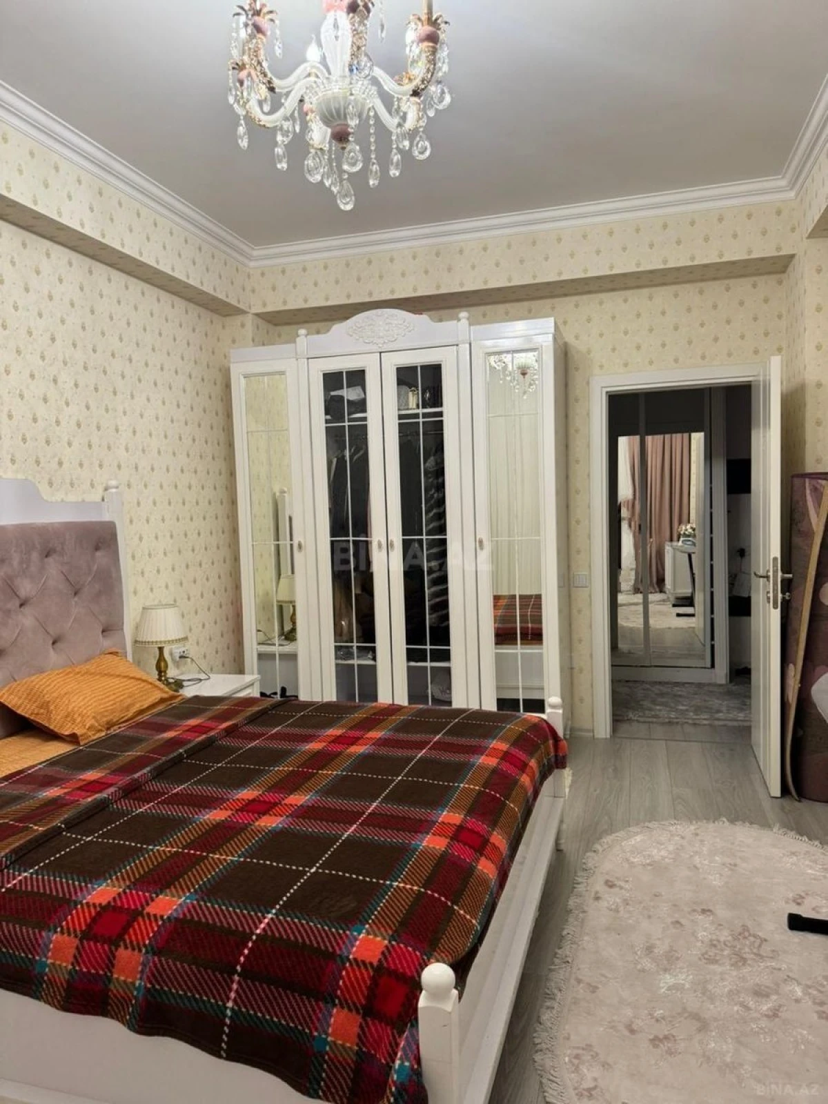 Satılır 3 otaqlı mənzil 96 m²