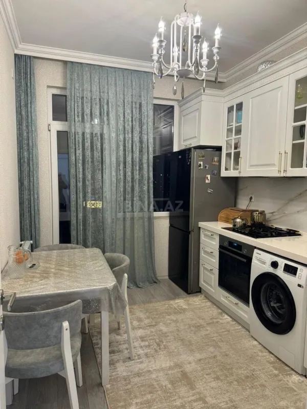 Satılır 3 otaqlı mənzil 96 m²