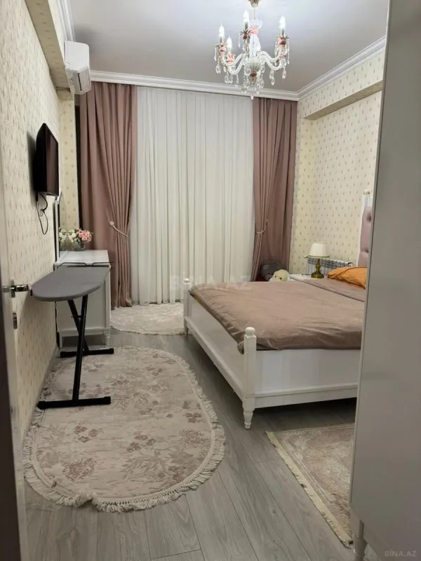 Satılır 3 otaqlı mənzil 96 m²