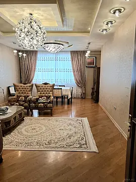 Satılır 4 otaqlı mənzil 177 m²