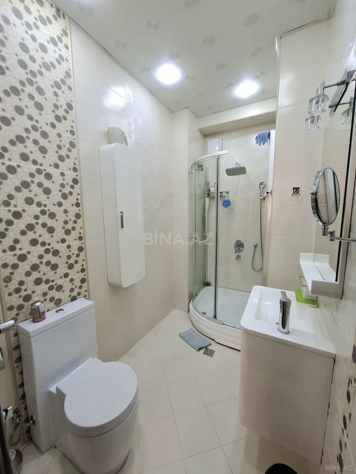 Satılır 4 otaqlı mənzil 177 m²