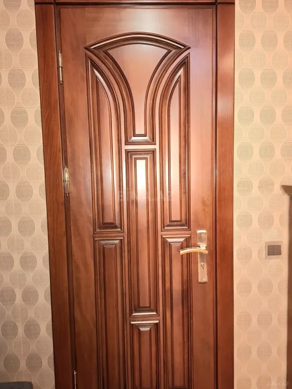 Satılır 4 otaqlı mənzil 177 m²