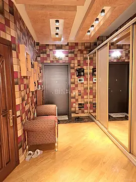 Satılır 4 otaqlı mənzil 177 m²