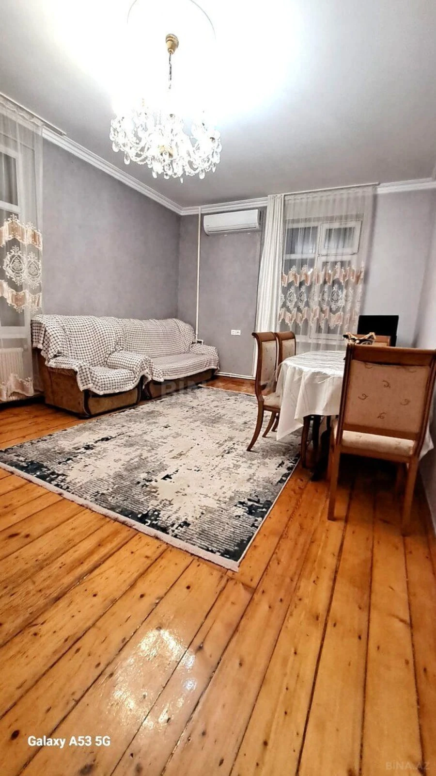 Kirayə verilir 2 otaqlı mənzil 60 m²