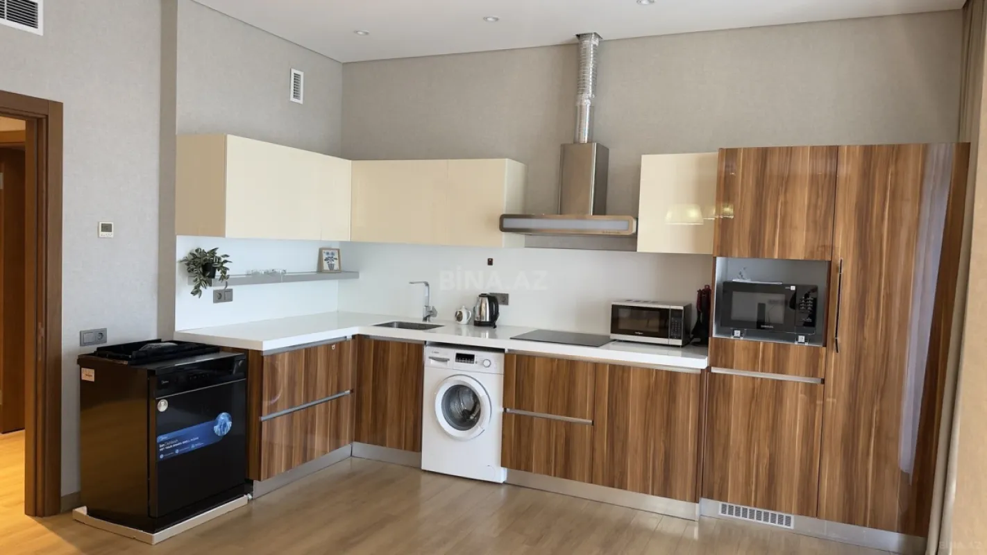 Kirayə verilir 2 otaqlı mənzil 101.3 m²