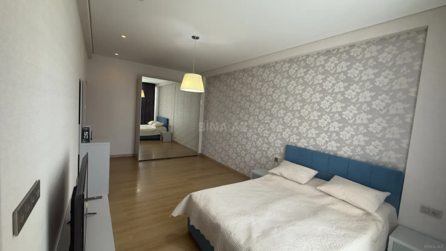 Kirayə verilir 2 otaqlı mənzil 101.3 m²