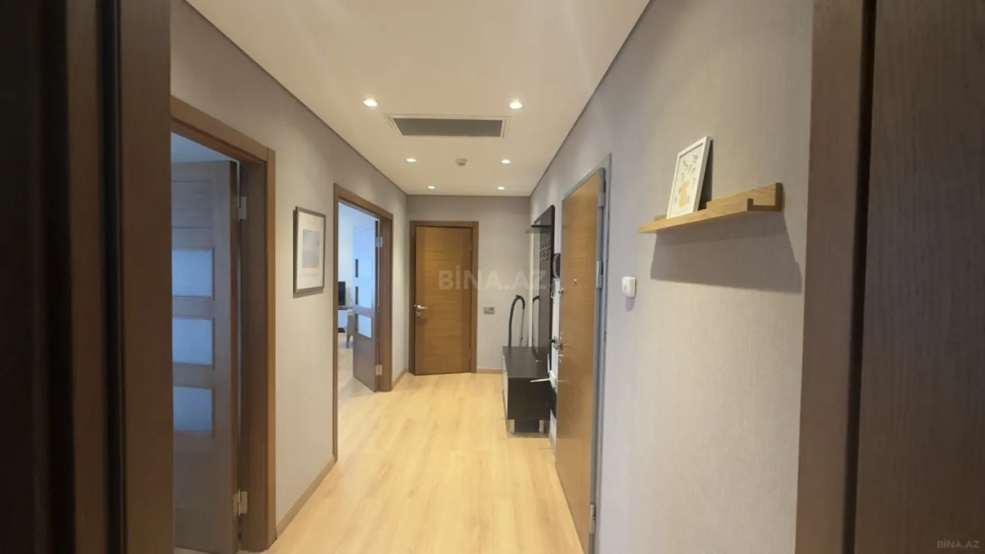 Kirayə verilir 2 otaqlı mənzil 101.3 m²
