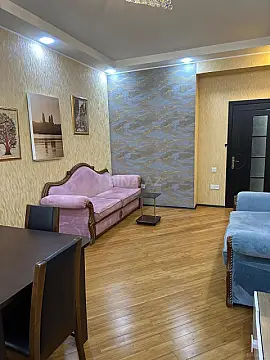 Kirayə verilir 2 otaqlı mənzil 65 m²