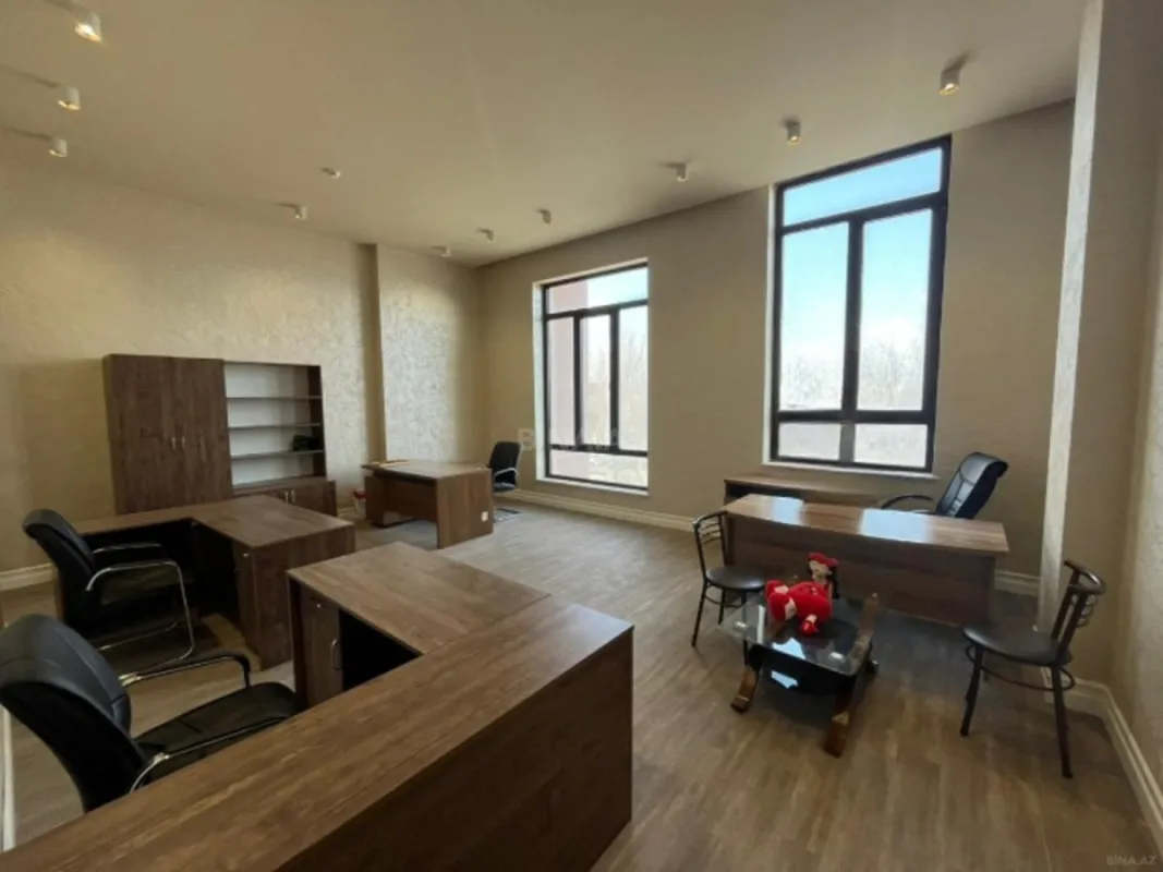 Kirayə verilir 1 otaqlı ofis 55 m²