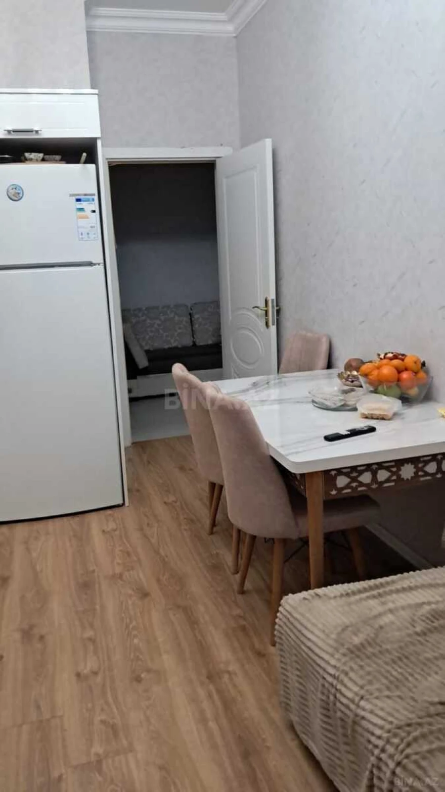 Kirayə verilir 1 otaqlı mənzil 60 m²