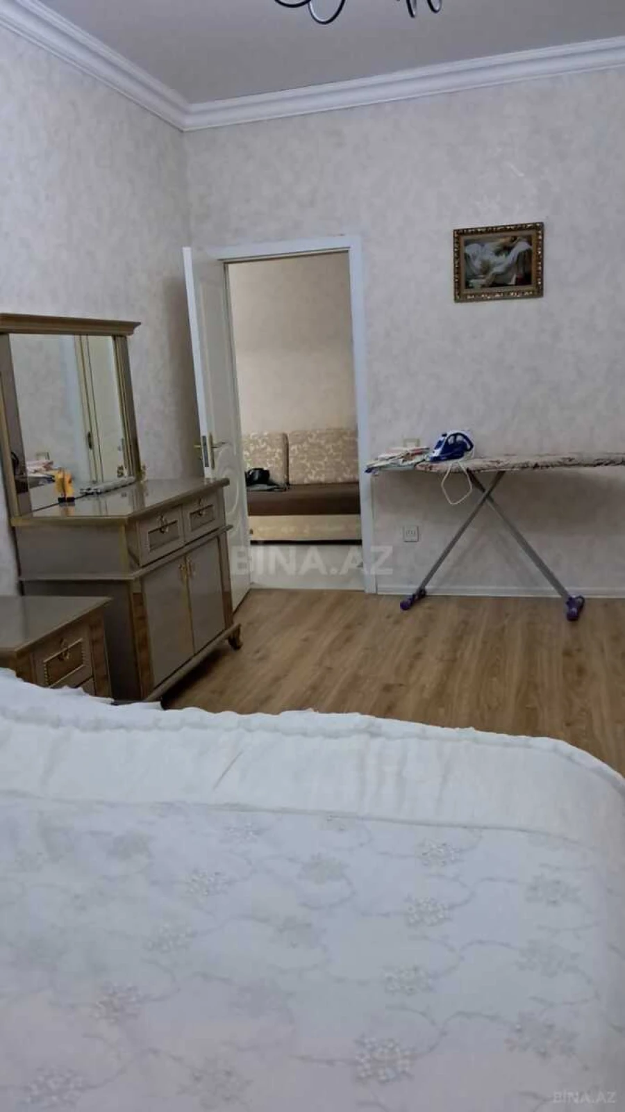 Kirayə verilir 1 otaqlı mənzil 60 m²
