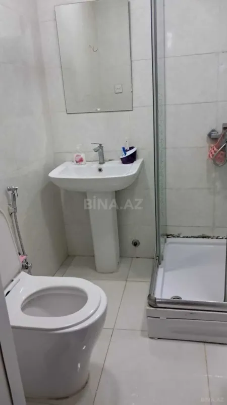 Kirayə verilir 1 otaqlı mənzil 60 m²