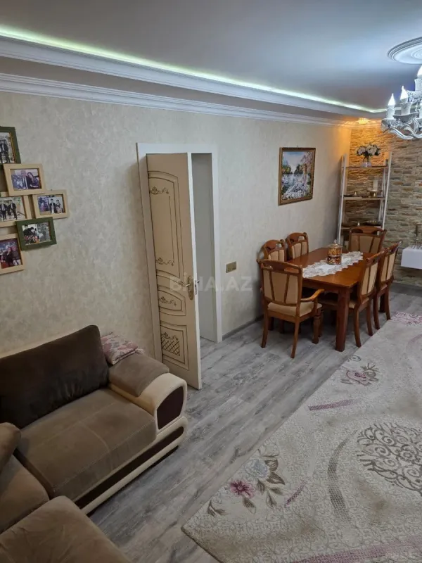 Satılır 5 otaqlı mənzil 108 m²