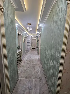 Satılır 5 otaqlı mənzil 108 m²
