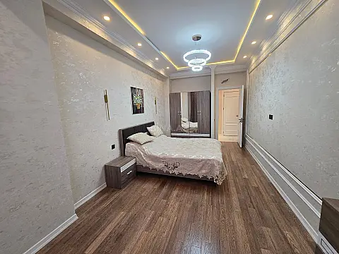 Satılır 3 otaqlı mənzil 100 m²