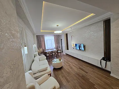 Satılır 3 otaqlı mənzil 100 m² — Bakı 3 otaq 100.00 m²