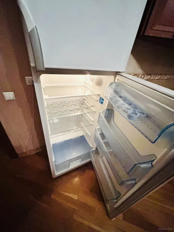 Kirayə verilir 2 otaqlı mənzil 88 m²