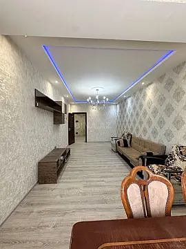 Satılır 2 otaqlı mənzil 70 m²