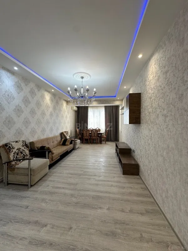 Satılır 2 otaqlı mənzil 70 m²