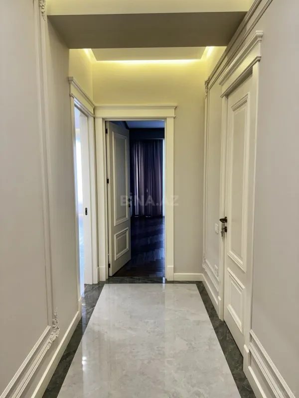 Satılır 2 otaqlı mənzil 79 m²
