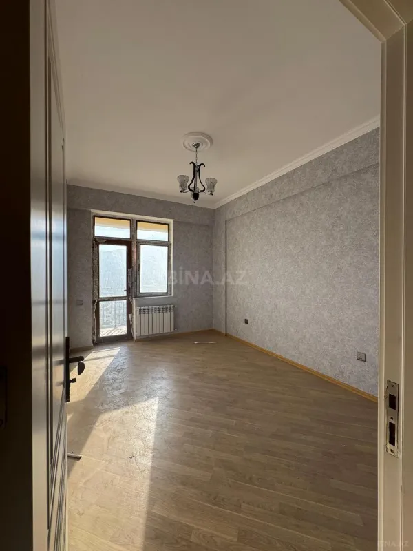 Satılır 2 otaqlı mənzil 80 m²